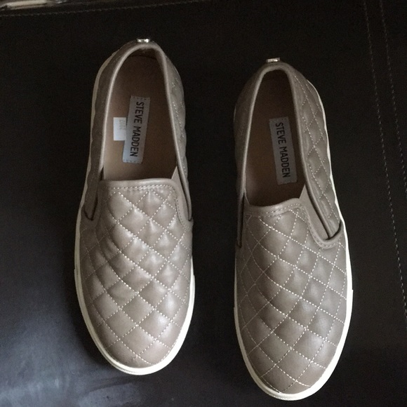 Steve Madden Shoes - Steve Madden  ECENTRCQ SLIP-ON SNEAKER